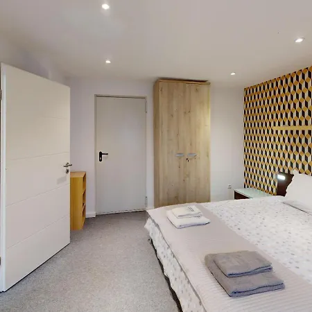 Serenity Entree Privee Au Calme Jardin